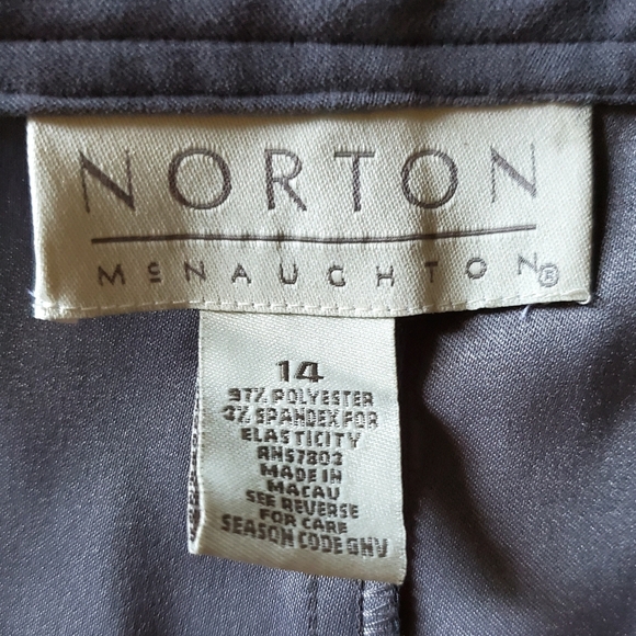 LAST CHANCE Vintage Norton McNaughton Grey Floral Maxi Skirt - Picture 9 of 13